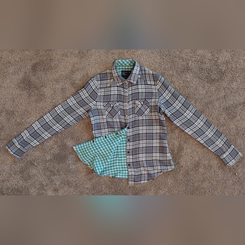 American Eagle Outfitters Plaid Button Down Shirt - Gray and Green